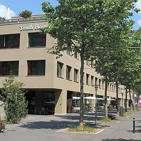 Otel Youth