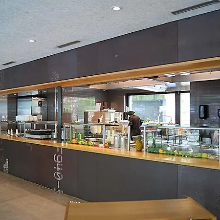 Youth Otel
