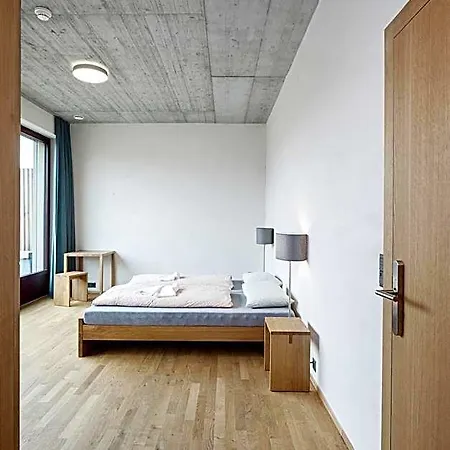 Youth Otel